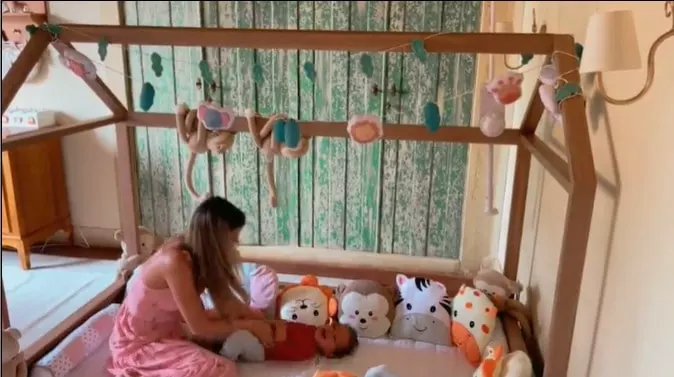 Biah Rodrigues mostrando o novo quarto de seu bebê com Sorocaba