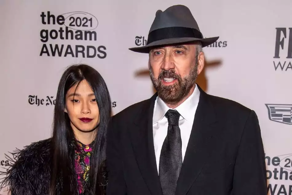 O ator Nicolas Cage e sua atual esposa Riko Shibata estão grávidos 