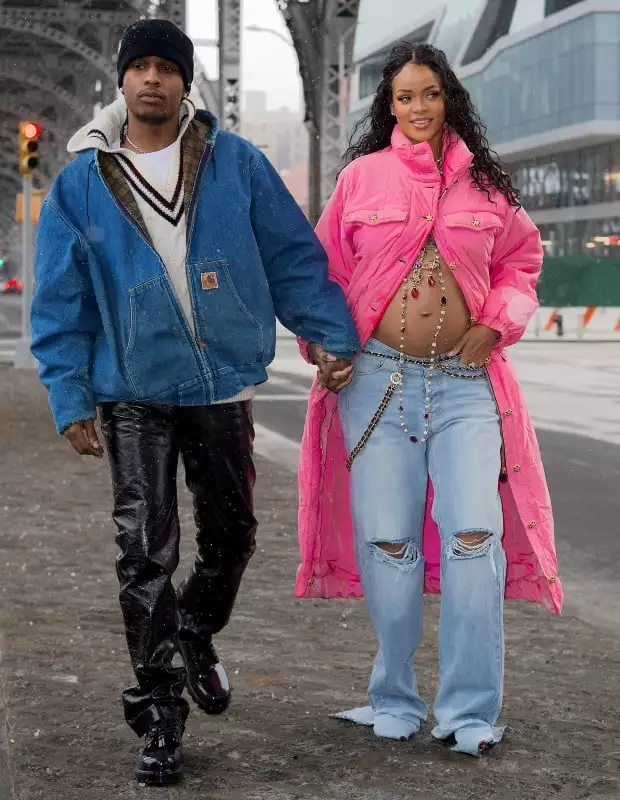 A cantora Rihanna e o rapper A$AP Rocky serão pais pela primeira vez