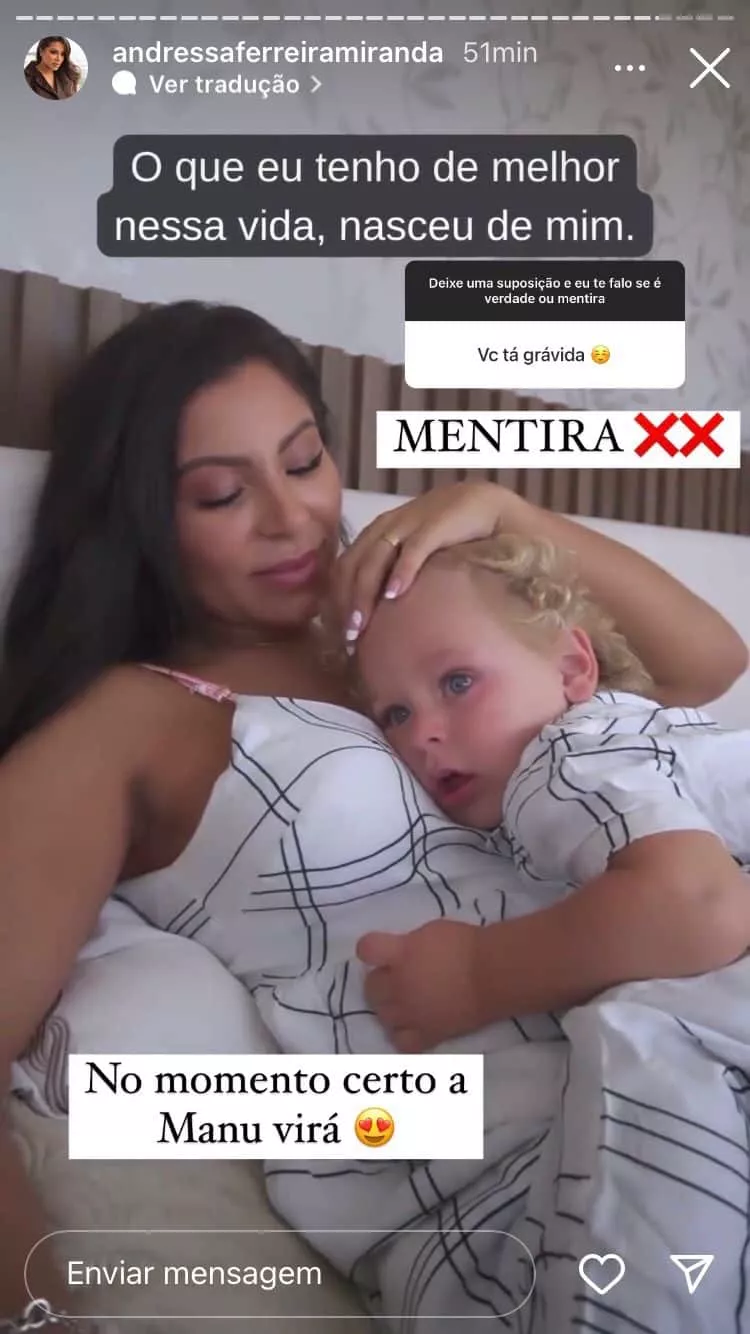 Esposa de Thammy Miranda posa com bebê e revela nome da filha