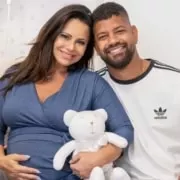 Viviane Araújo e Guilherme Militão exibem o quartinho do bebê