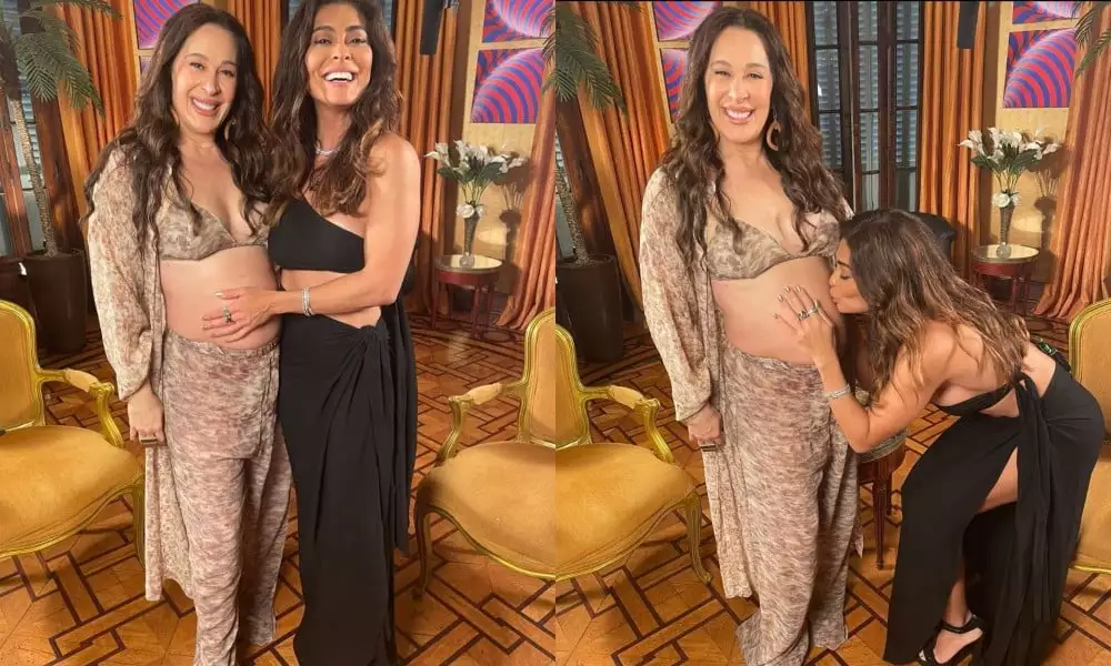 Claudia Raia posa com Ju Paes e exibe a barriga de grávida