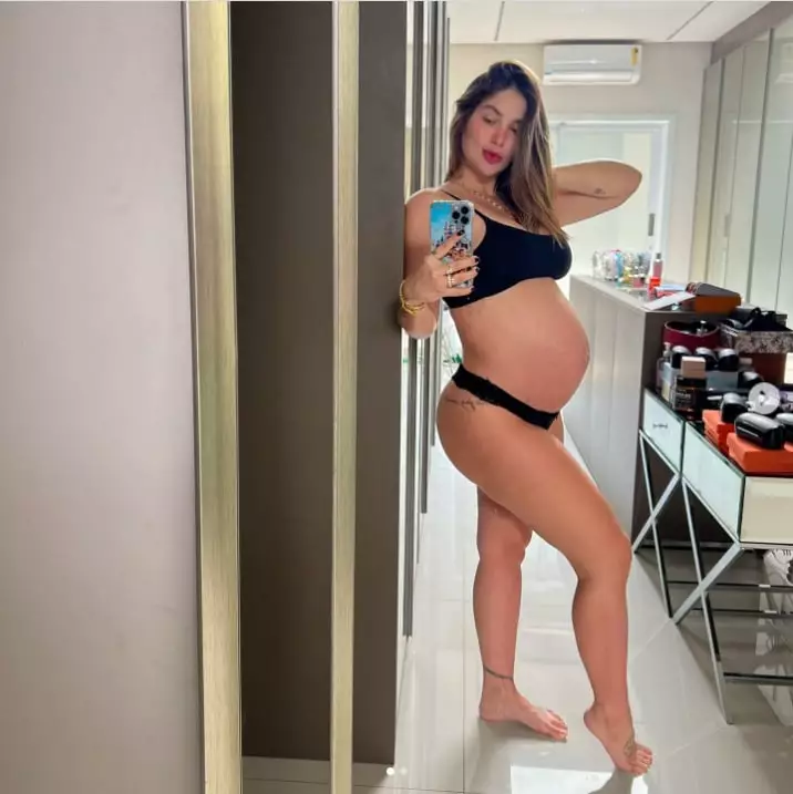 Virgínia Fonseca surge em linda foto e deixa a mostra seu barrigão de 9 meses e encanta 