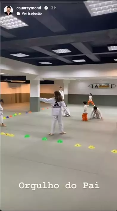 Filha de Cauã Reymond posa fazendo aula de jiu jitsu e surpreende