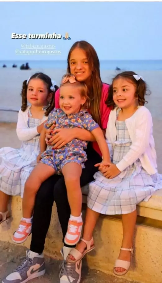 Rafaella Justus posa com irmã bebê e as sobrinhas de férias em Miami e impressiona 