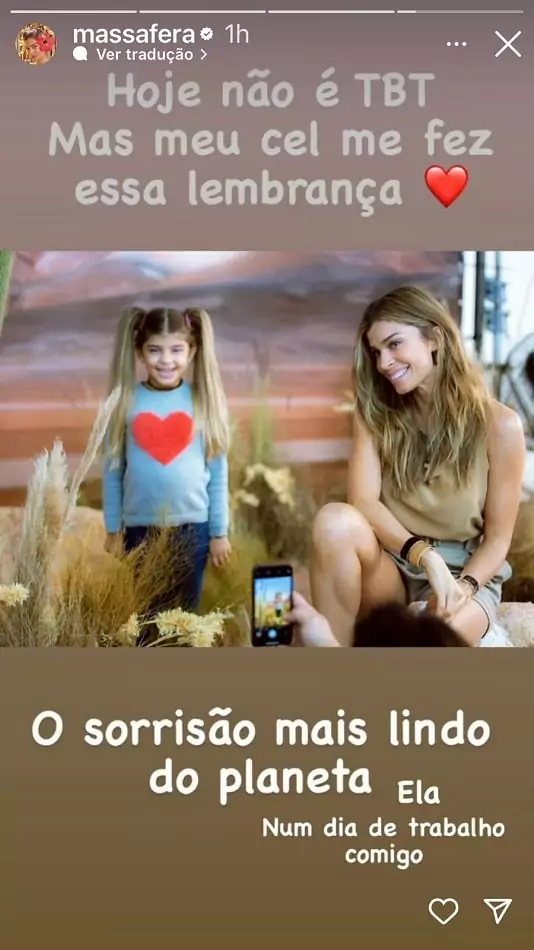 Sofia, filha de Grazi Massafera e Cauã Reymond, em uma campanha de publicidade com a mãe, quando era menor