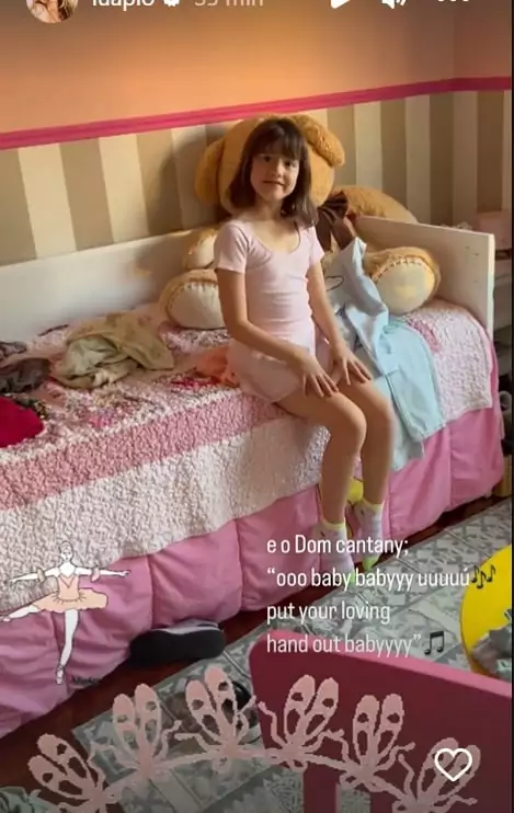 Filha de Luana Piovani no seu quarto em Portugal