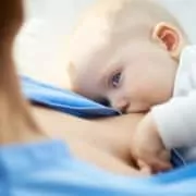 Pesquisa feita pela MAM Baby revela as principais dúvidas sobre a amamentação