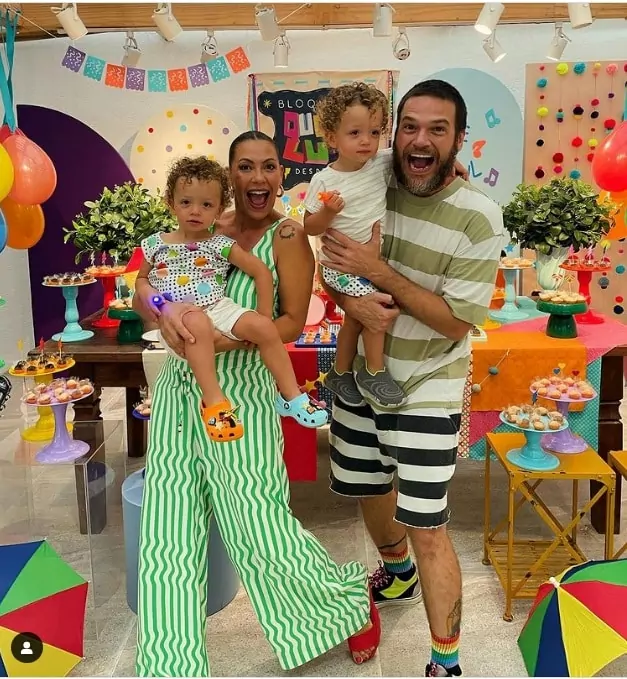 Emílio Dantas e Fabiula Nascimento celebram os 2 anos de seus filhos gêmeos com linda festa e impressionam 