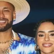 Neymar junto com Bruna Biancardi e Mavie em seu aniversário