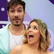 Eliezer e Viih Tube exibem as lembrancinhas da festa de 1 ano da filha