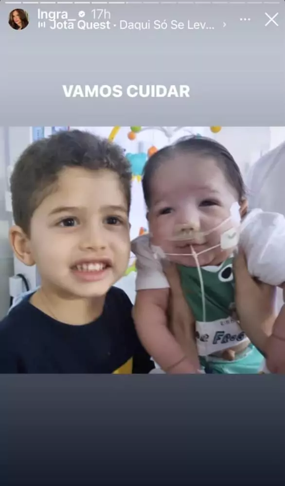 No hospital, caçula de Zé Vaqueiro posa com irmão