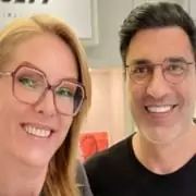 Ana Hickmann surge com seu filho e Edu Guedes se declara