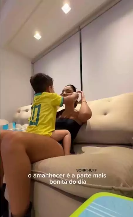 Filho de Marília Mendonça e Murilo Huff surgiu com a madrasta e encantou