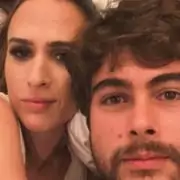 Rafael Vitti mostra foto de Tatá Werneck e sua bebê recém-nascida na maternidade e se declara