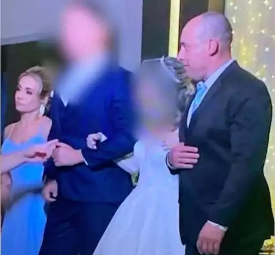 Pai e madrasta de Isabella Nardoni estiveram em um casamento