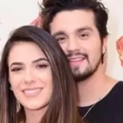 Luan Santana e Jade Magalhães fizeram viagem grávidos